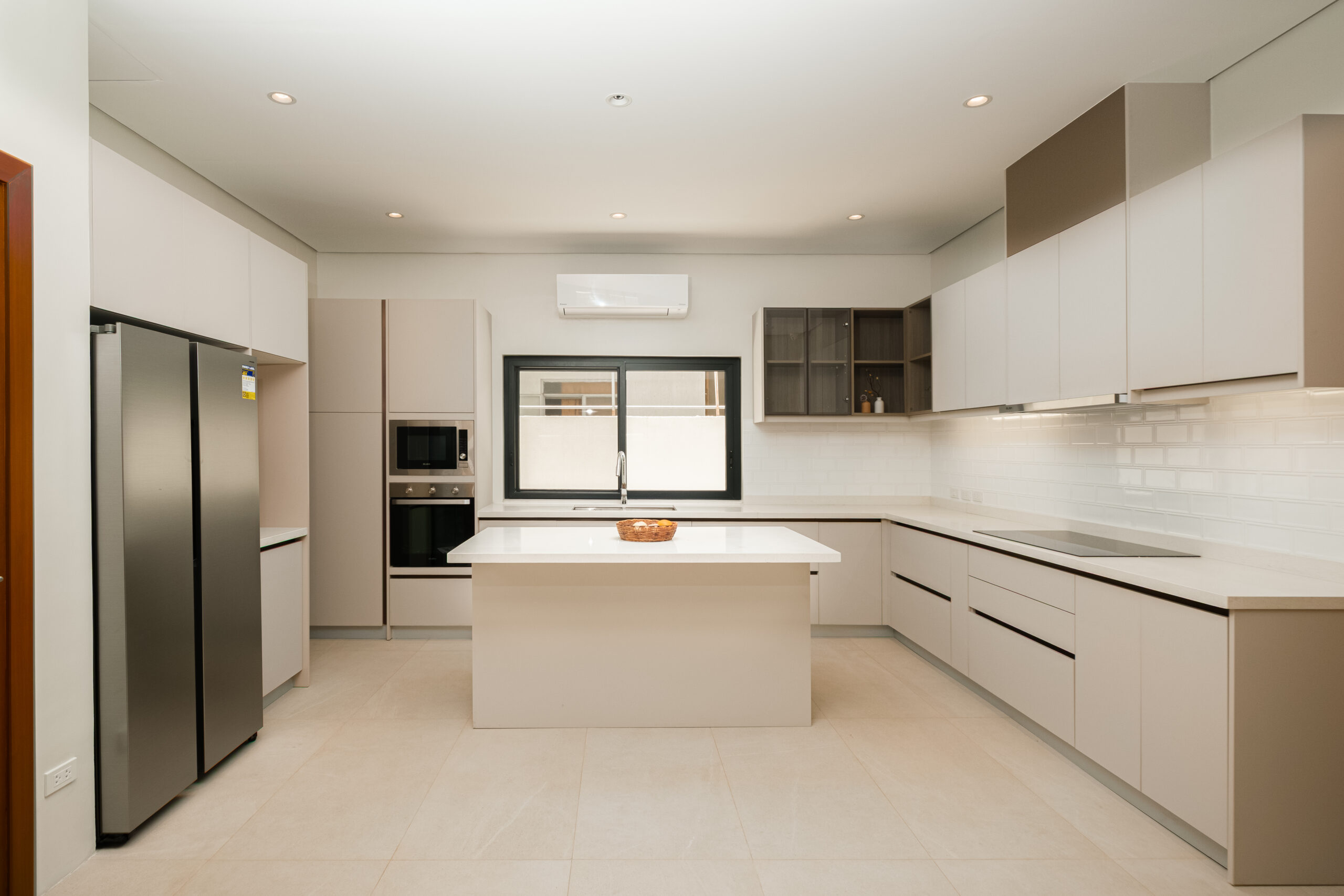 A Modern 5-Bedroom Home in Ayala Southvale